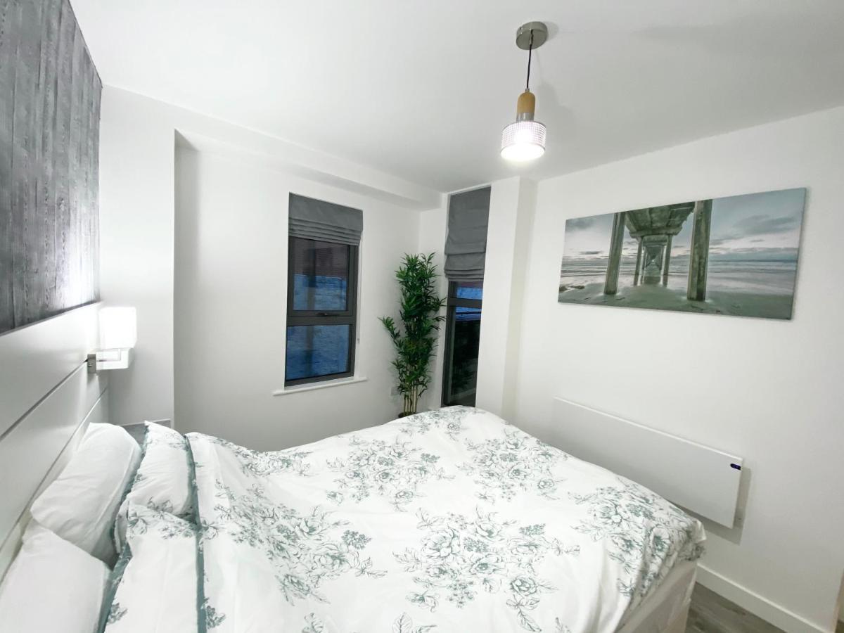 The Works - Private One Bedroom Apartment Манчестер Экстерьер фото